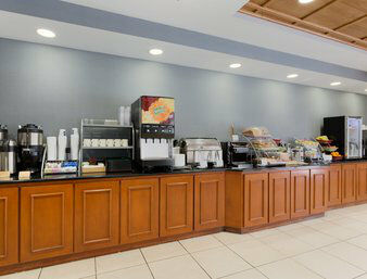 Hotel Wingate By Wyndham Sylvania-toledo Sylvania